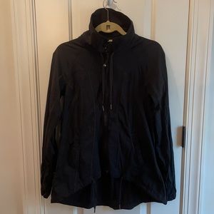 Lululemon windbreaker
